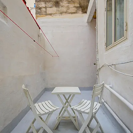 Charming 2br Steps From Marina & Views By 360 Estates * Gzira
