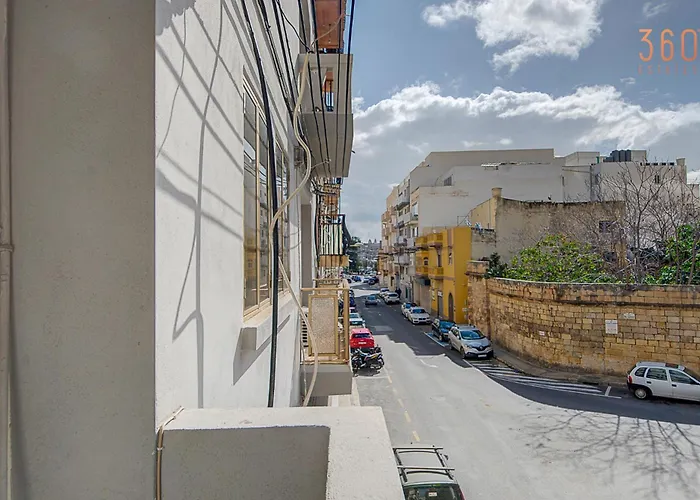 Charming 2br Steps From Marina & Views By 360 Estates Apartament