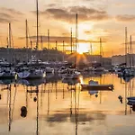 Charming 2br Steps From Marina & Views By 360 Estates *