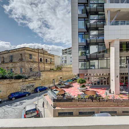Charming 2br Steps From Marina & Views By 360 Estates Gzira
