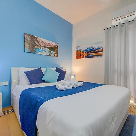 Charming 2br Steps From Marina & Views By 360 Estates Gzira