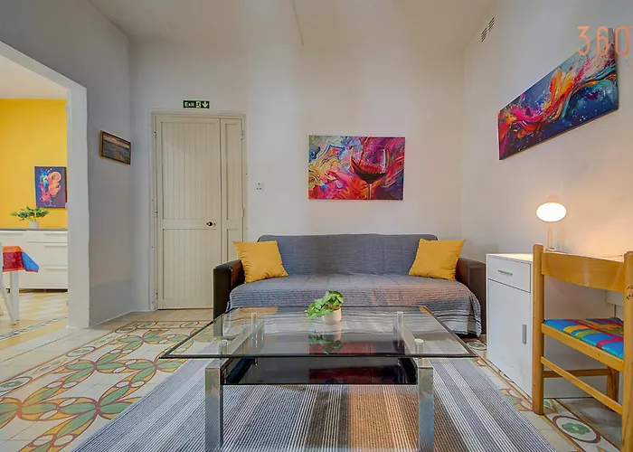 아파트 Charming 2br Steps From Marina & Views By 360 Estates