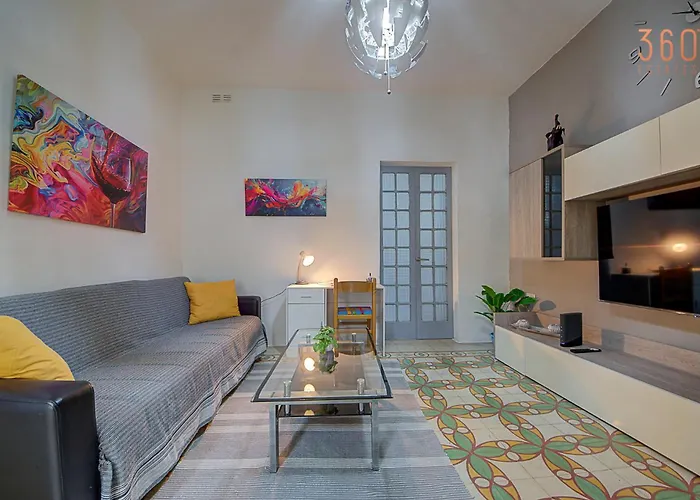 Charming 2br Steps From Marina & Views By 360 Estates * 그지라