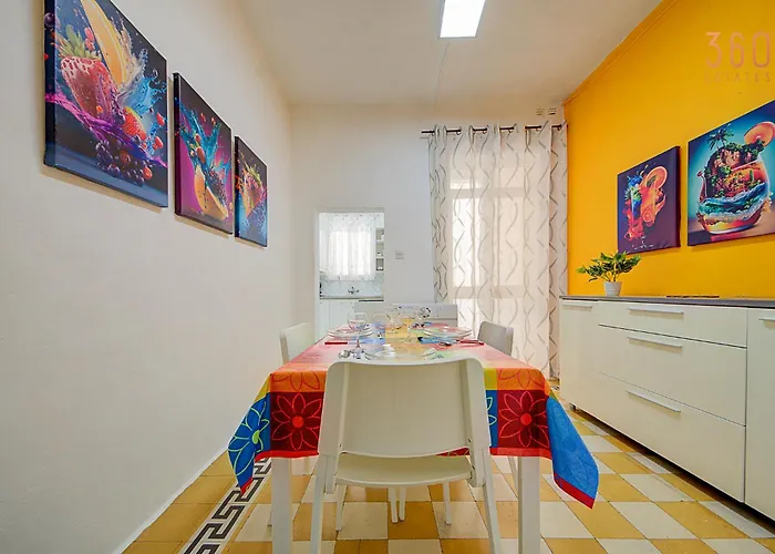 Charming 2br Steps From Marina & Views By 360 Estates