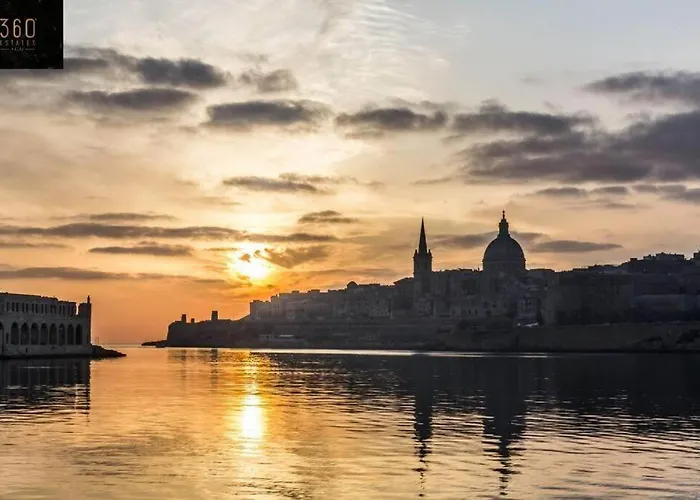 Charming 2br Steps From Marina & Views By 360 Estates *